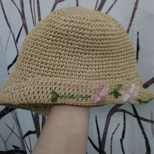 Flower floppy bucket hat